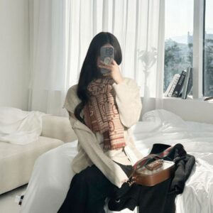 구찌 [GUCCI] 수입프리미엄 GG 자카드 하운드체크 패턴 니트 스카프