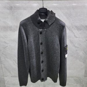 스톤아일랜드 24FW 와펜패치 버튼 집업 가디건