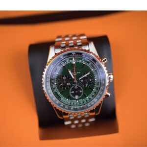 브라이틀링 [BREITLING] 수입고급 내비타이머 B01 크로노그래프