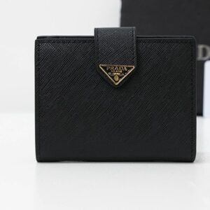 프라다 사피아노 삼각로고 반지갑