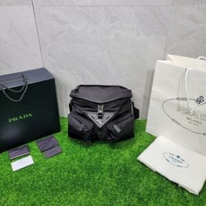 프라다 리나일론 가죽 숄더백
