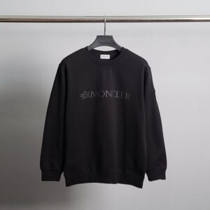 몽클레어 블랙 암로고 코튼 맨투맨