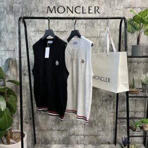 몽클레어 브이 니트조끼