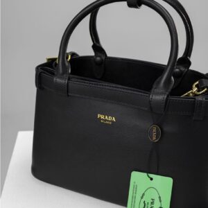 프라다 [PRADA] 수입프리미엄급 스몰 벨티드 가죽 투웨이 백