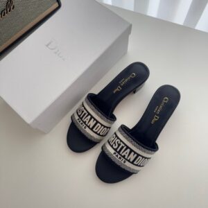 디올 디웨이 뮬 힐