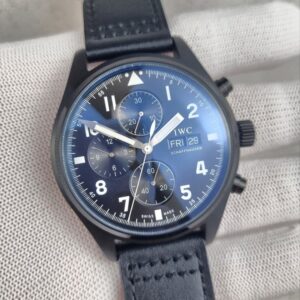 IWC 파일럿워치 3705 헌정 에디션