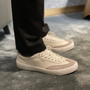 디올 B101 스니커즈
