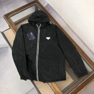 프라다 화이트 와펜 바람막이