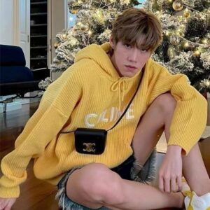 셀린느 로고패치 후드 니트