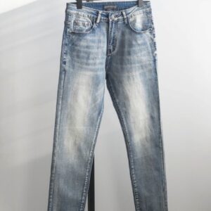 크롬하츠 [Chrome Hearts] 엠보 로고 워싱 데님
