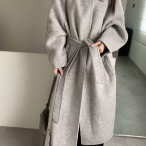 로에베 26SS. 버튼 하이넥 카멜헤어 핸드메이드 코트