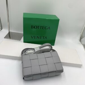 보테가 베네타 카세트백
