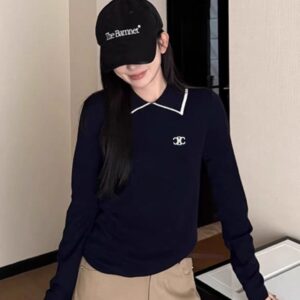 셀린느 카라 라인 배색니트