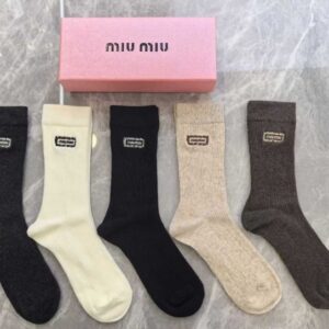 미우미우 로고 삭스