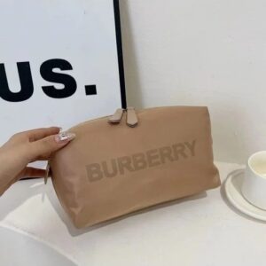 버버리 네오프랜 파우치