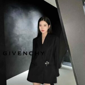 지방시 시그니쳐 자물쇠 포인트 더블자켓