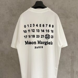 마르지엘라 MM 레터링 자수 반팔