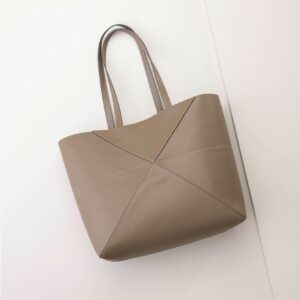 로에배 [LOEWE] 수입프리미엄급 로에베 미디움 퍼즐 폴드 토트 소프트 카프스킨