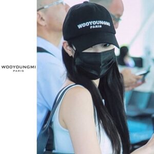 우영미 로고시그니처 자수볼캡