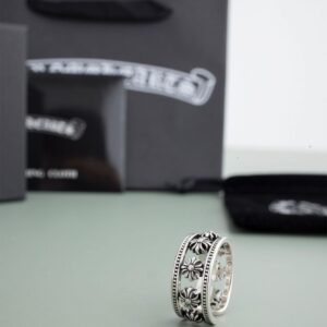 크롬하츠 [Chrome Hearts] Chrome Hearts 크롬하츠 크로스 스피너링 반지