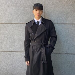 버버리 켄싱턴 트렌치 개버딘 코트