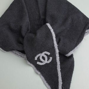 샤넬 [Chanel] 실크캐시 삼각 숄 머플러