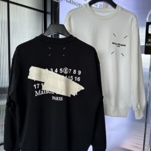 마르지엘라 테이프 나염 맨투맨