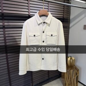 로로피아나 투포켓 울자켓