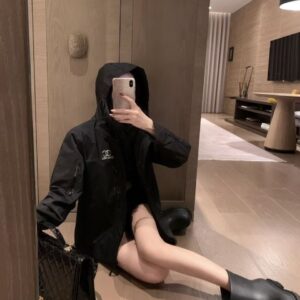 샤넬 후드 바람막이