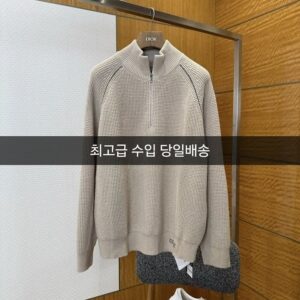 디올 인서트 니트 스웨터