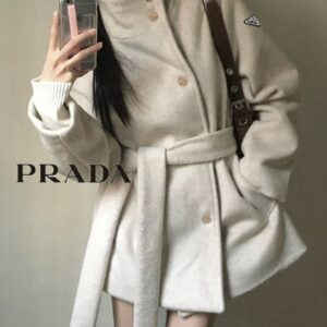 프라다 더블 버튼 코트
